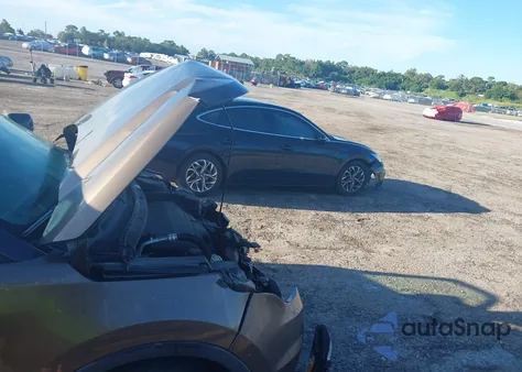 2015 Ford Explorer Xlt z USA, uszkodzony, nr VIN 1FM5K7D82FGA91910